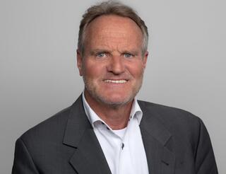 Dr. Bruno Osuch, Referent für politische Kommunikation im Humanistischen Verband Berlin-Brandenburg Porträtfoto von Dr. Bruno Osuch, Referent für politische Kommunikation im Humanistischen Verband Berlin-Brandenburg.